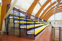 Поручень задний к трибунам